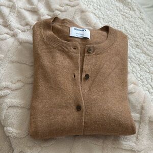 Old Navy Women's Tan Sweater